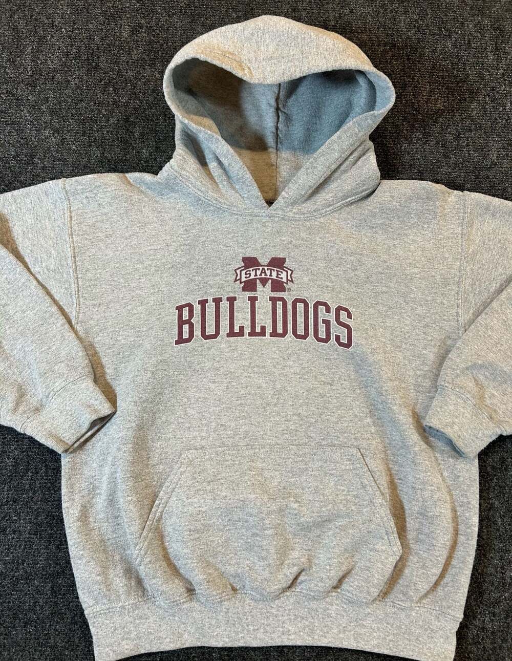 Ouray Sportswear Miss State Bulldogs Gray Pullover Hoodie Sweatshirt Youth Mediu